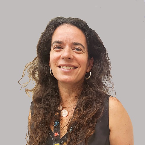 תמונת תדמית של ד"ר נעמה מרקוס, מומחית ביילוד וגינקולוגיה ומנהלת יחידת האורוגינקולוגיה במרכז הרפואי זיו.